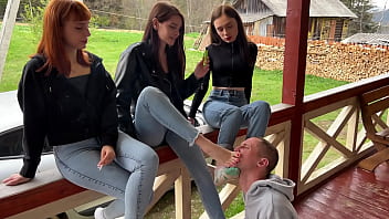 video девушка перед вебкамерой sex