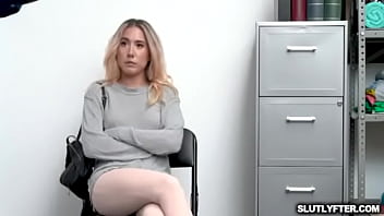 video киска горячая как воск на теле sex