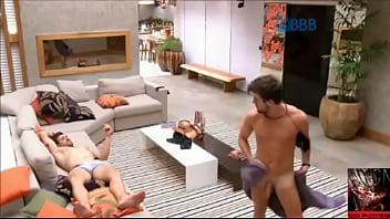 video большой брат бразилия bbb рафаэль раздевается и показывает член пинто пенис sex