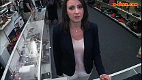 video горячую брюнеткужену трахнули в кулуарах чтобы заработать дополнительные деньги sex