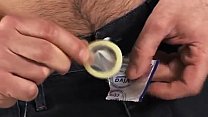 video как надеть презерватив sex
