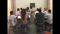 video ホットシーメール教室三人組乱交 sex