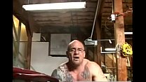 video зрелый механик трахает спортивный твинк в гараже sex