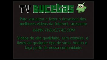 video трахаю маленькую сучку на диване дома wwwtvbucetacom sex