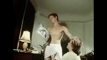 video 彼はuを持っていたので角質のuは彼のばかげた2を吸いさえしました sex