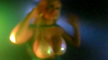 video djサブリナボインボインルバンアプカラナバラードでのダンス sex
