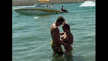 video метро молодые мокрые и дикие 02 фильм целиком sex