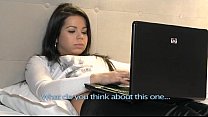 video オーガズムブルネットティーンレズビアン sex