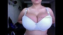 video удивительная каммодель с огромными сиськами sex