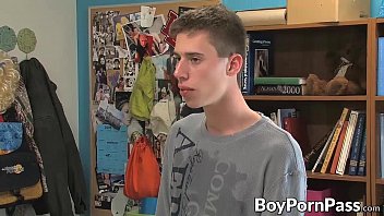 video горячая твинкпара занимается тихим сексом на кровати sex
