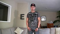 video 男性的なデカチンラテン系男性は彼のタイトなキュロで遊んで彼の大きなアンキュを撫でます sex