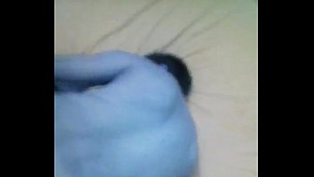 video молодой человек страдает от большого члена шаловливого актива sex