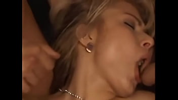 video горячая группа с сексуальной блондинкой sex