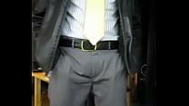 video ビジネスマンの服装での仕事帰りのジャークオフ sex