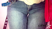 video タイトなジーンズの素晴らしい丸いお尻丸いおっぱいとスジ sex