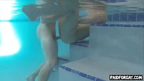video прямому красавчику платят за анальный трах под водой sex