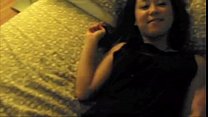 video アジア系アメリカ人の学校の先生は小さな猫を叩いたuciを取得します sex