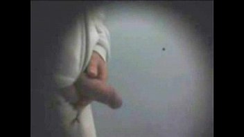 video 公衆トイレで手コキpt2 sex