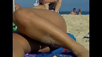 video брюнетка бикини зеленый топ sex