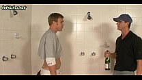 video мальчики сосут их члены и занимаются анальным сексом sex