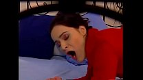video связанная крошка делает глубокий минет в глотку sex