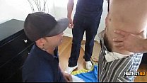 video おいしい大きなズキズキするコックを吸う sex