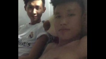 video красивые мальчики демонстрируют свои товары часть 2 sex