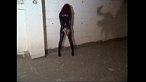 video セクシーなひよこが縛られてt sex