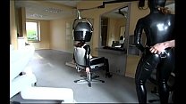 video レズビアンドミナはいくつかのホットアクションです sex