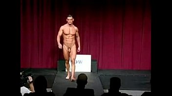 video 滑走路の裸の男性フルショーをダウンロードhttpvideo4homoblogspot sex