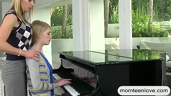 video грязная сессия милфы и тинки в тройничке sex