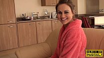 video британский нижний преобладают с дрочит sex