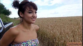 video тинка с большими сосками автостопом и оттрахана незнакомым чуваком sex