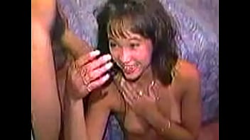 video азиатская тинка боится огромного члена sex