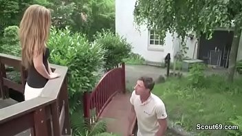 video 18летняя тинка платит за аренду горячим трахом на улице sex