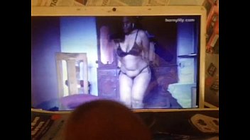video парень мастурбирует наблюдая за сексуальной задницей lily sex