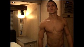 video милый прямой парень мастурбирует sex
