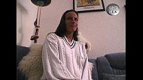 video juliareavesвсе еще предстоит выяснить1 twister twister nz9897 сцена 5 сиськи большие сиськи брюнетка мастурбирует sex