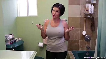 video over40 грудастая милфа дрочит в видео от первого лица sex