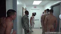 video горячий молодой сексуальный мужик без волос занимается гейсексом в первый раз взял их sex