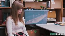 video агрессивная бледная стройная тинка скачет на члене в магазине на столе sex