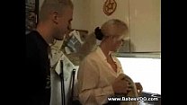 video трахаю маму своего друга sex