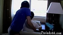 video мужчина занимается сексом с геем и парнем необрезанные мальчики писают весь день вдали sex