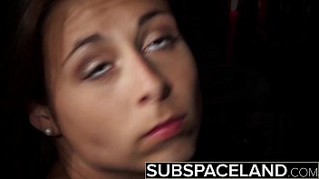 video ей 18 лет в хардкорном бдсм хозяин кончает ей в рот и шлепает sex