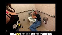 video сисястую секретаршу из франции застукали за мастурбацией на работе sex