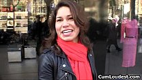 video лаура возбужденная брюнетка которую любит sex