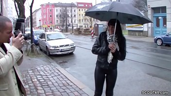 video к тини подошли на улице и трахнули за деньги sex