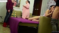 video оргия на 4 и 1 кровати двоюродные братья моя домашняя пара свингеров ана марко и эрик мэнли больше видео пары sex