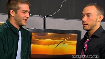video 新しいオフィスの男に犯された sex