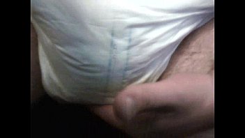 video непослушный мальчик мочит мне подгузник sex